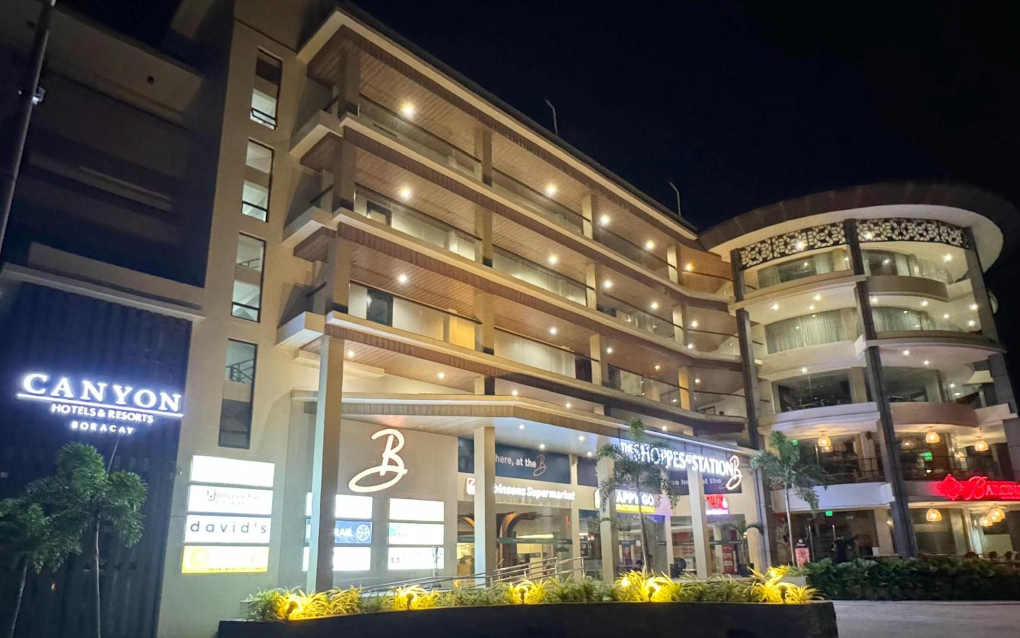 Canyon Hotels & Resorts Boracay Balabag  Exterior photo