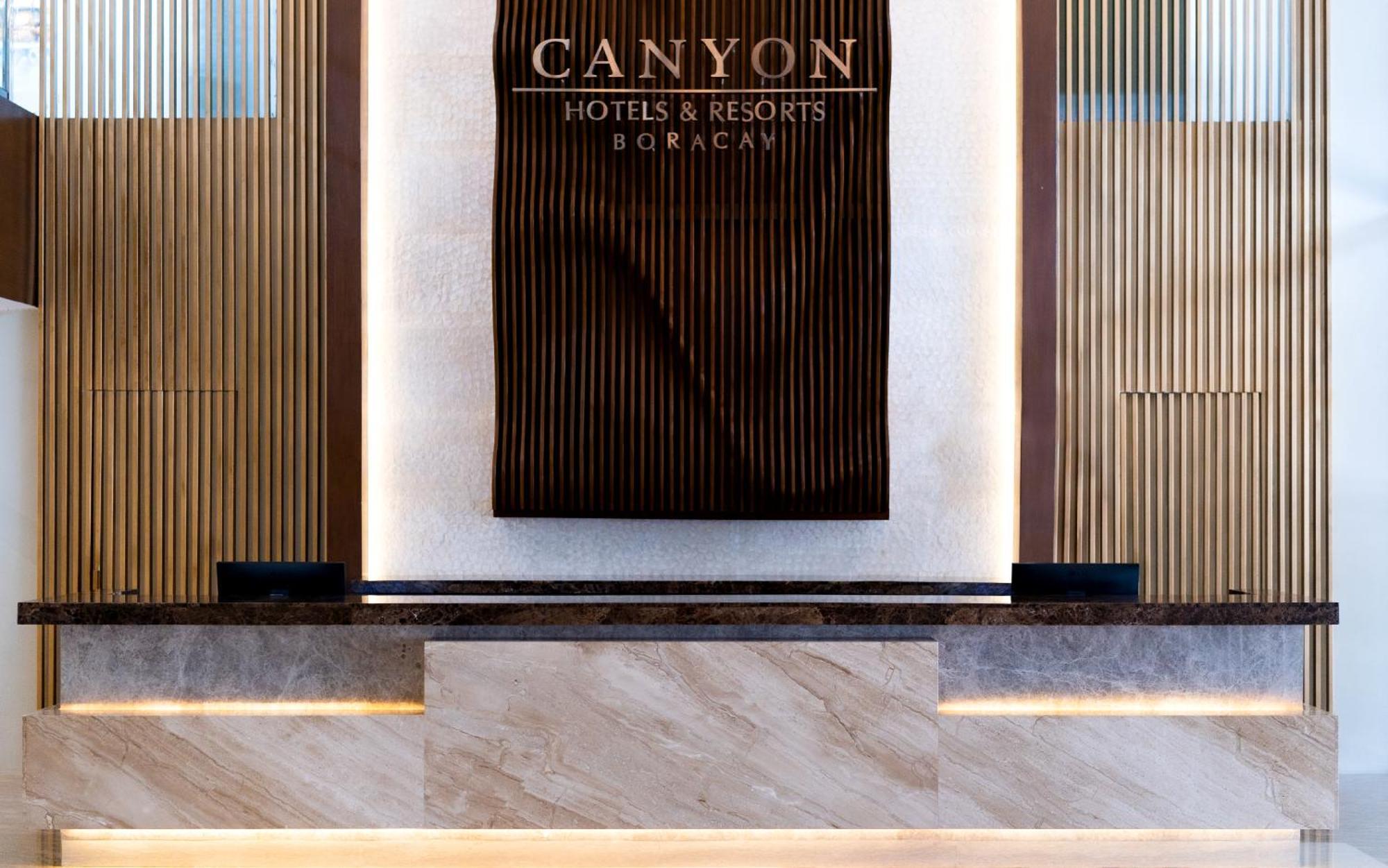 Canyon Hotels & Resorts Boracay Balabag  Exterior photo